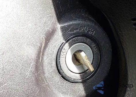 2015 Toyota Corolla Le z USA, uszkodzony, nr VIN 2T1BURHE9FC277990